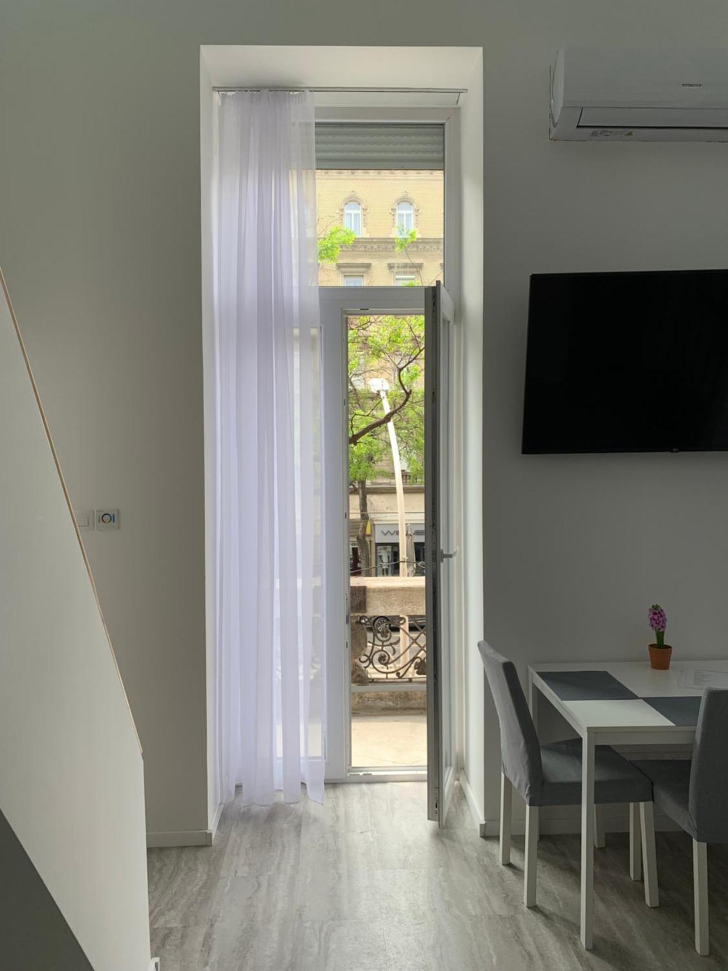Balcony Gallery Budapest Bagian luar foto